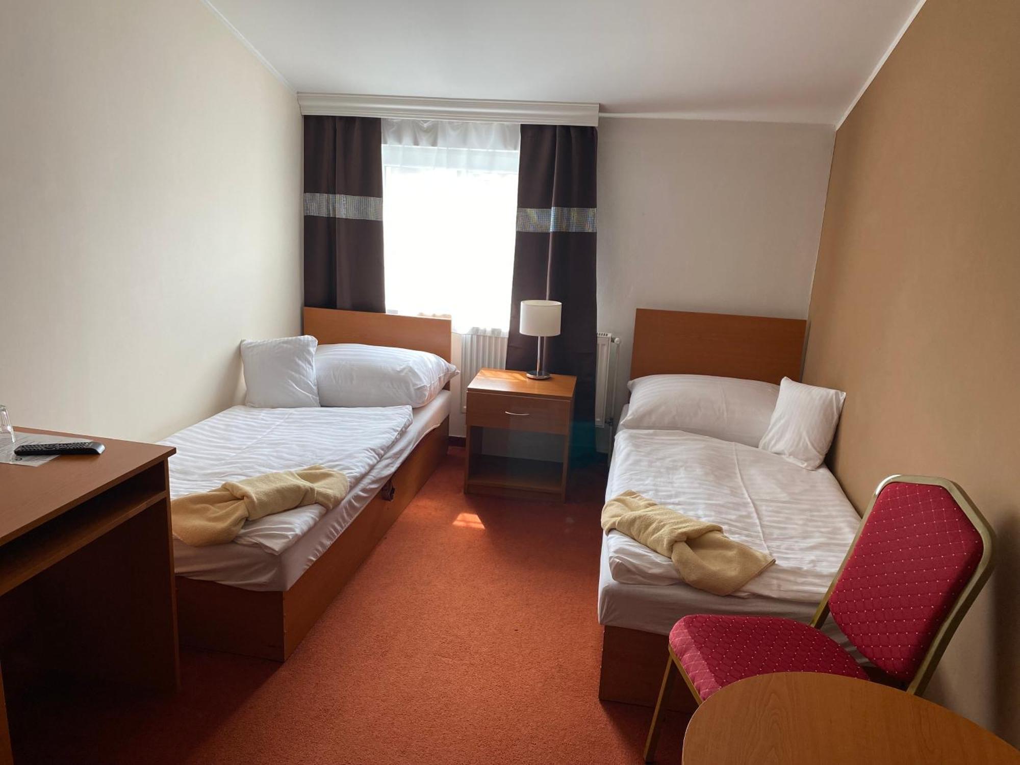 Hotel Cerny Orel Zatec Žatec Exterior foto