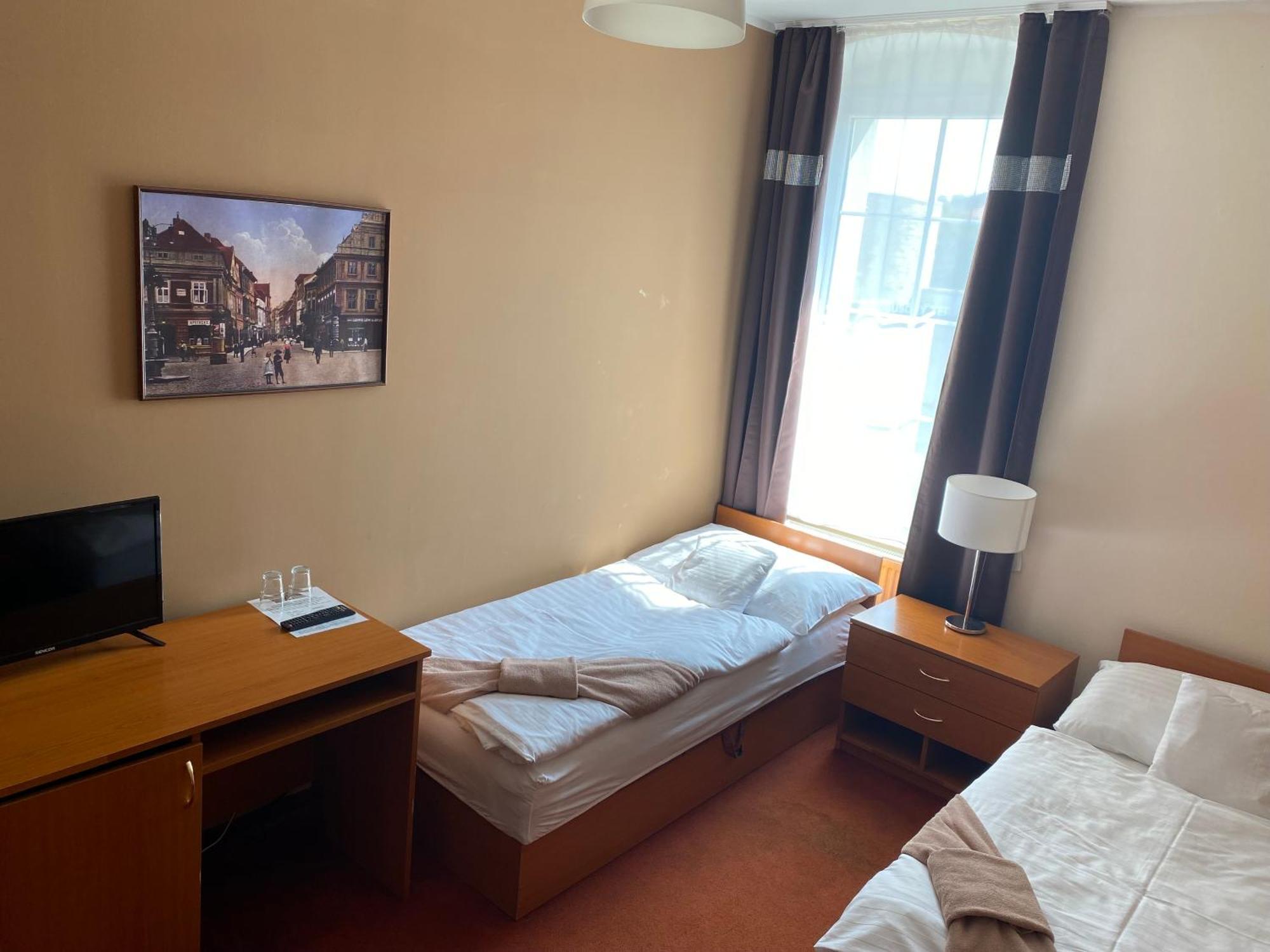 Hotel Cerny Orel Zatec Žatec Exterior foto